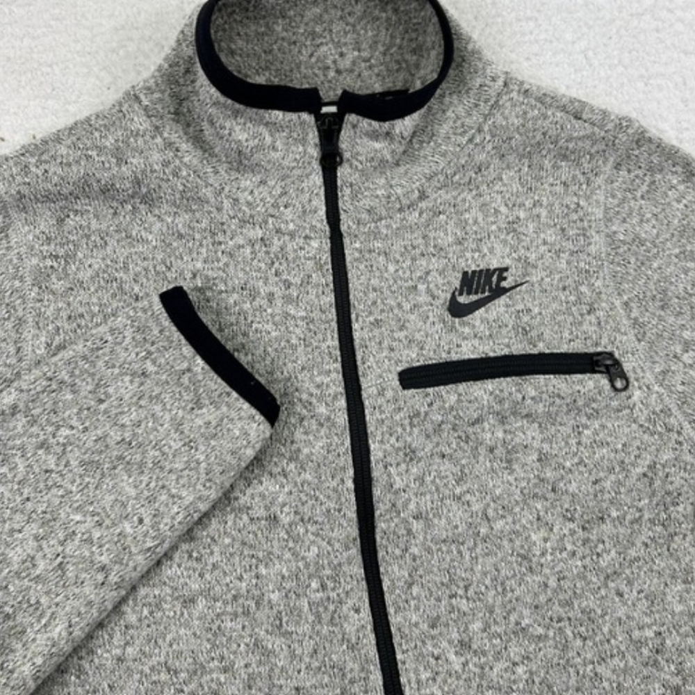 VintageY2K Nike Gray Zip-Up Jacket Size Large Runs Medium - Picture 2 of 8